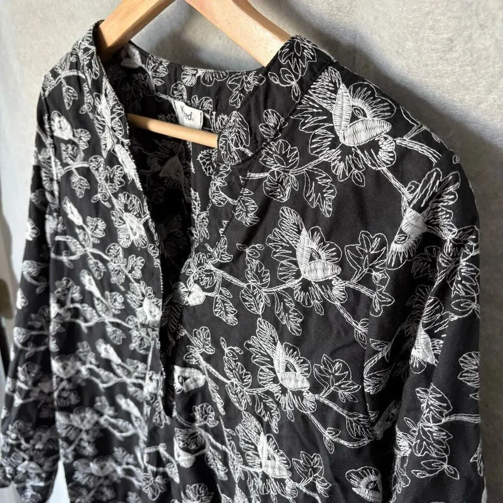 Anthropologie Kindred Cotton Embroidered Floral Henley Popover Size L Top Boho